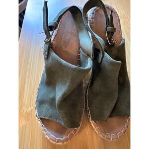 Women’s Toms Green Suede Wedge Sandal Size 8.5